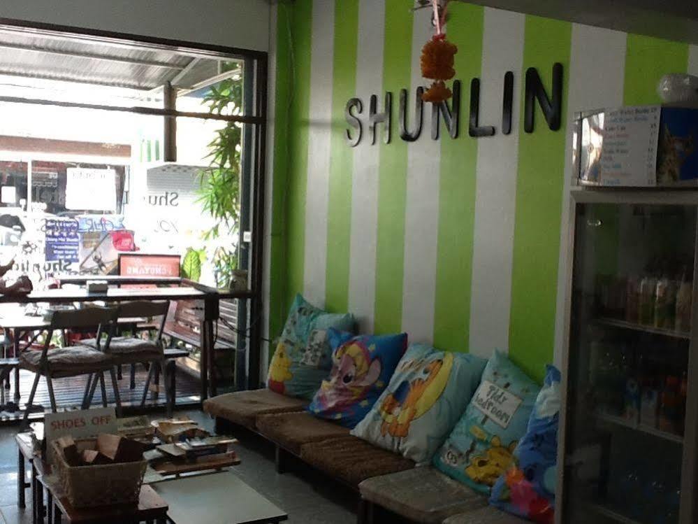 I-Smile & U2 Hostel Chiang Mai Exterior photo